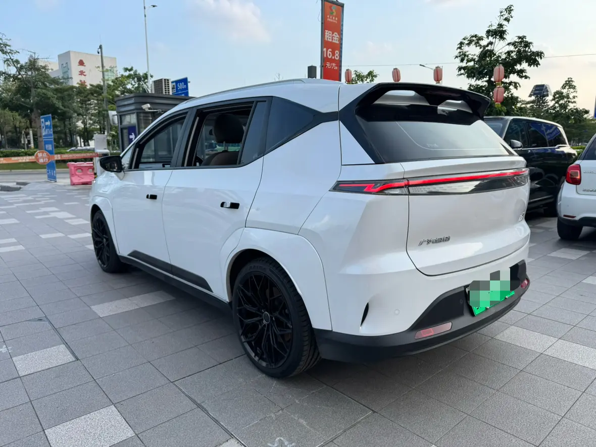 HYCAN Hechuang Z03