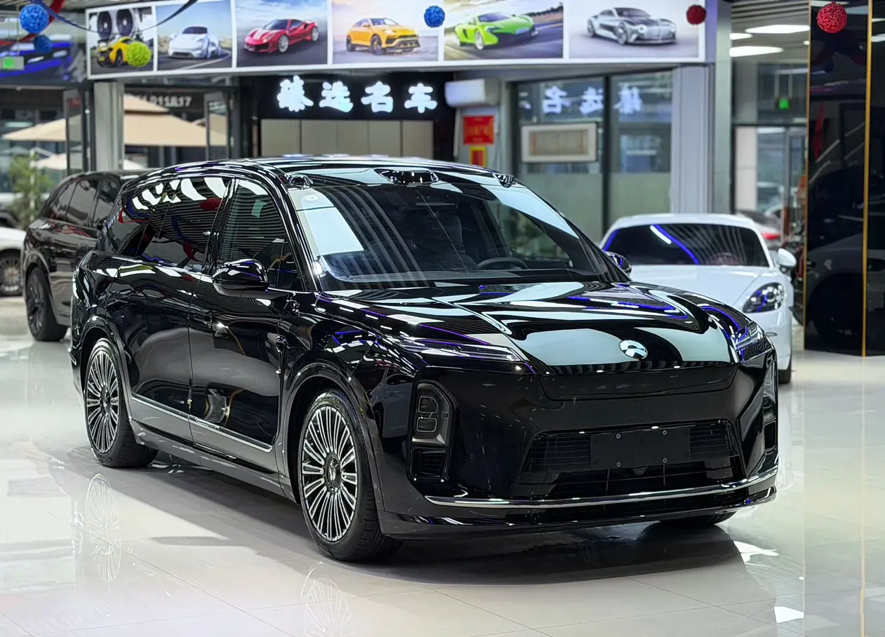 NIO ES8