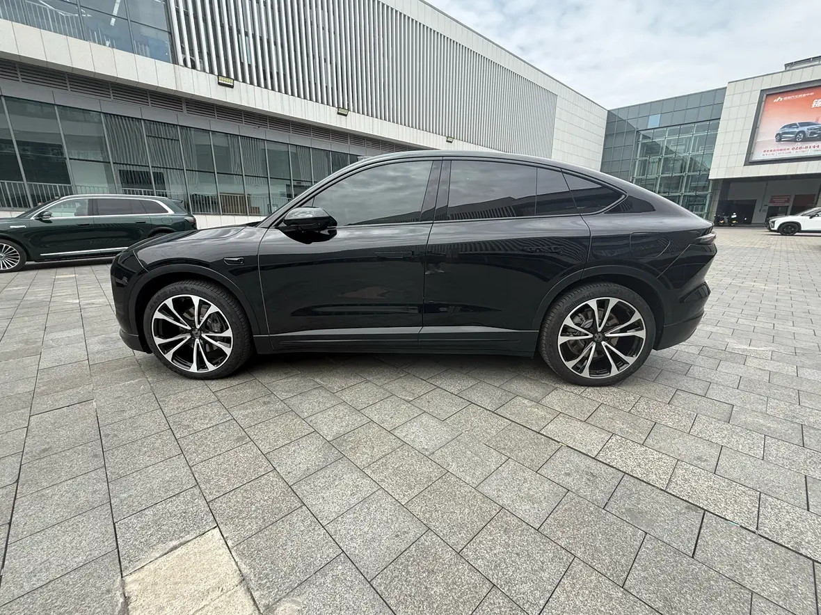 NIO EC6