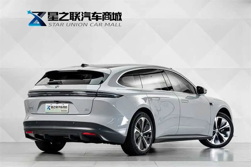 NIO ET5T
