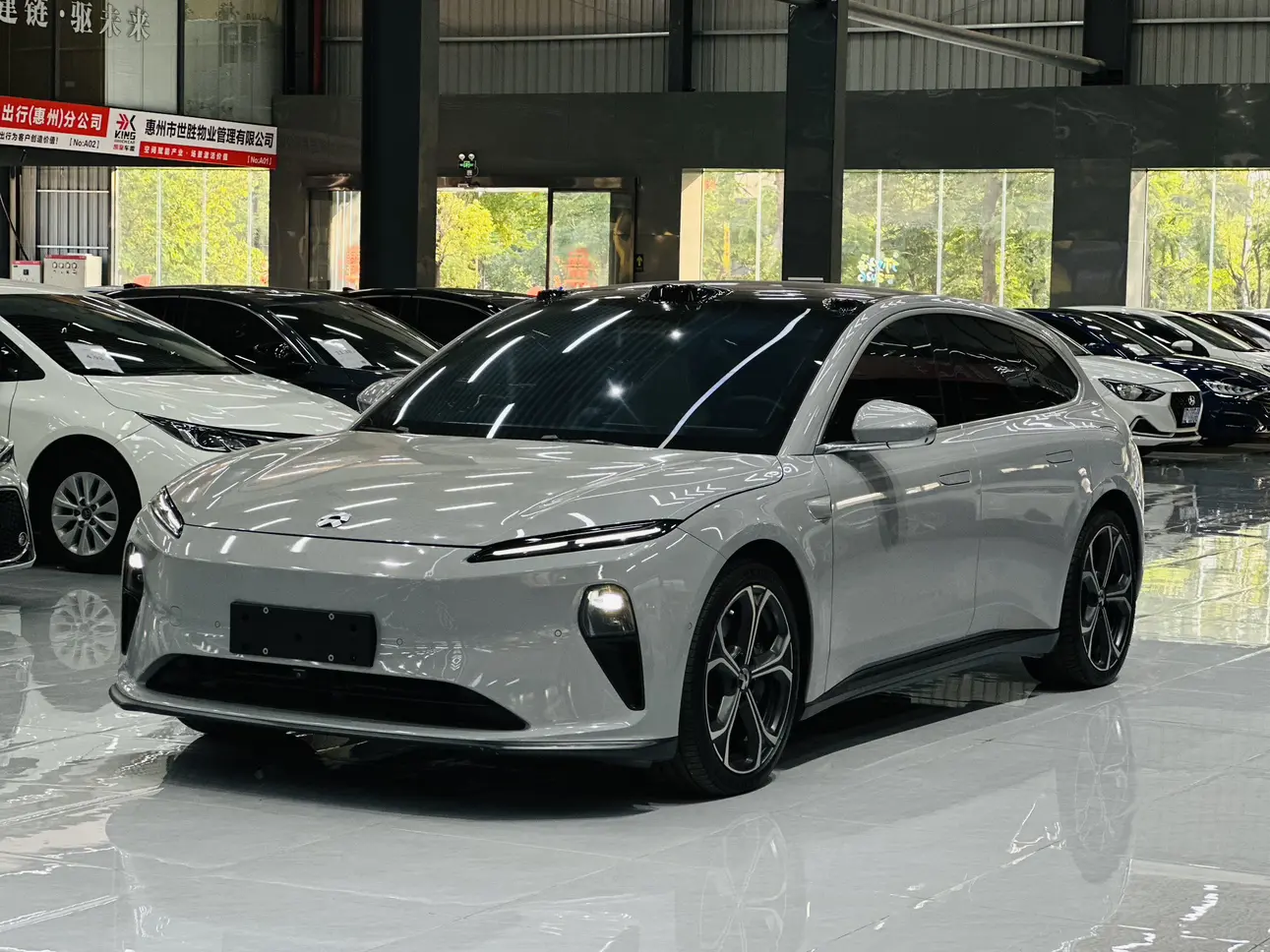 NIO ET5T