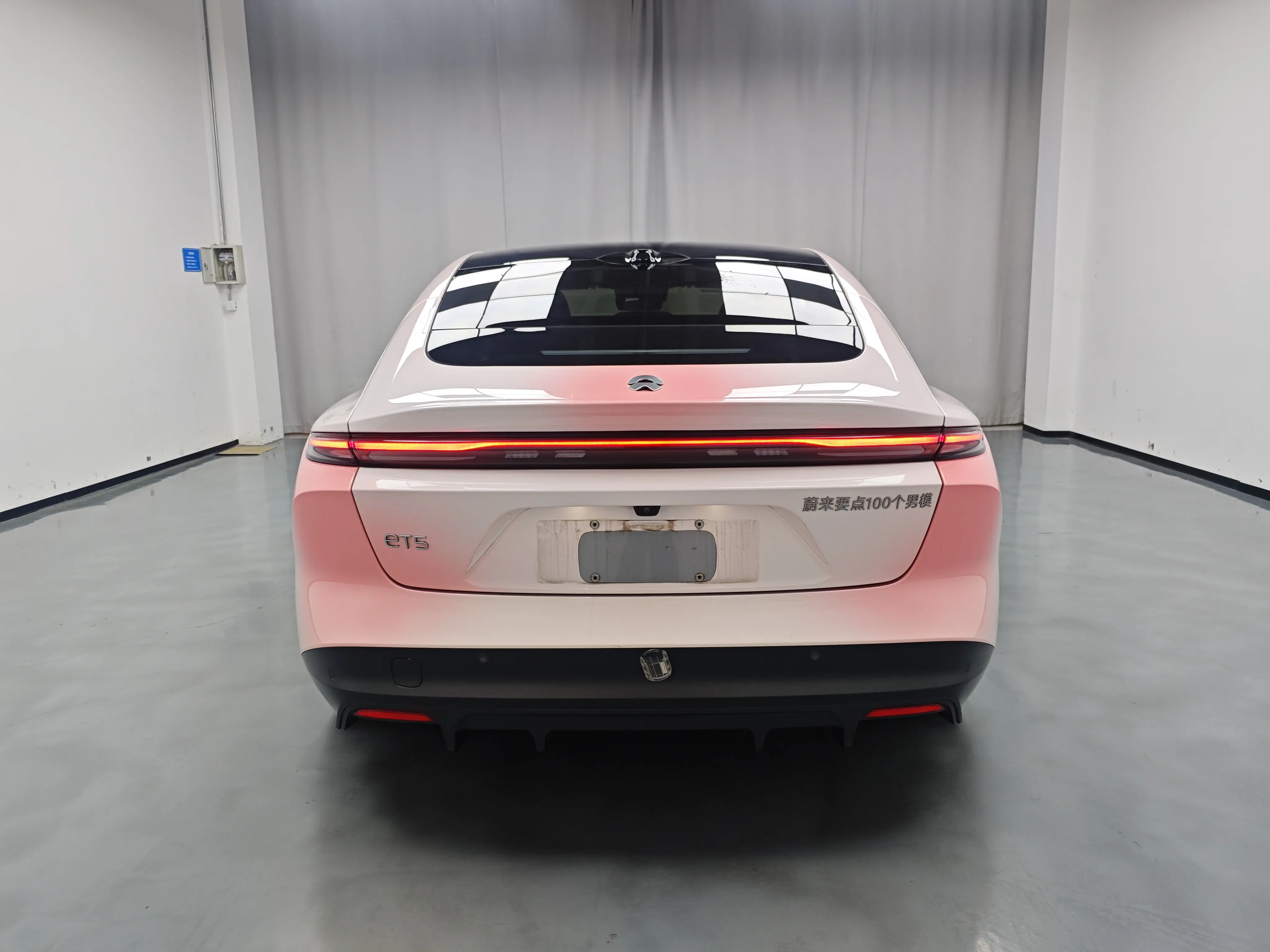 NIO ET5