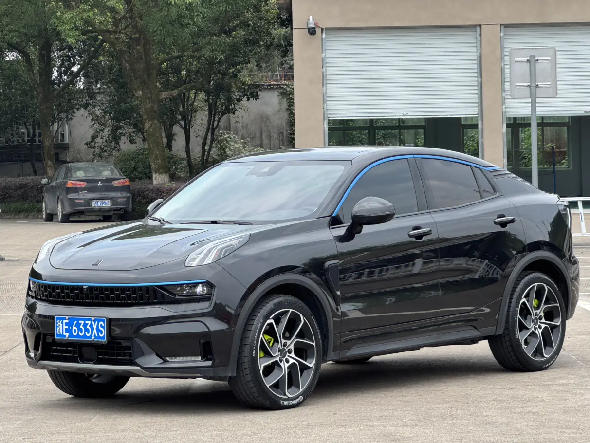 Lynk & Co 05