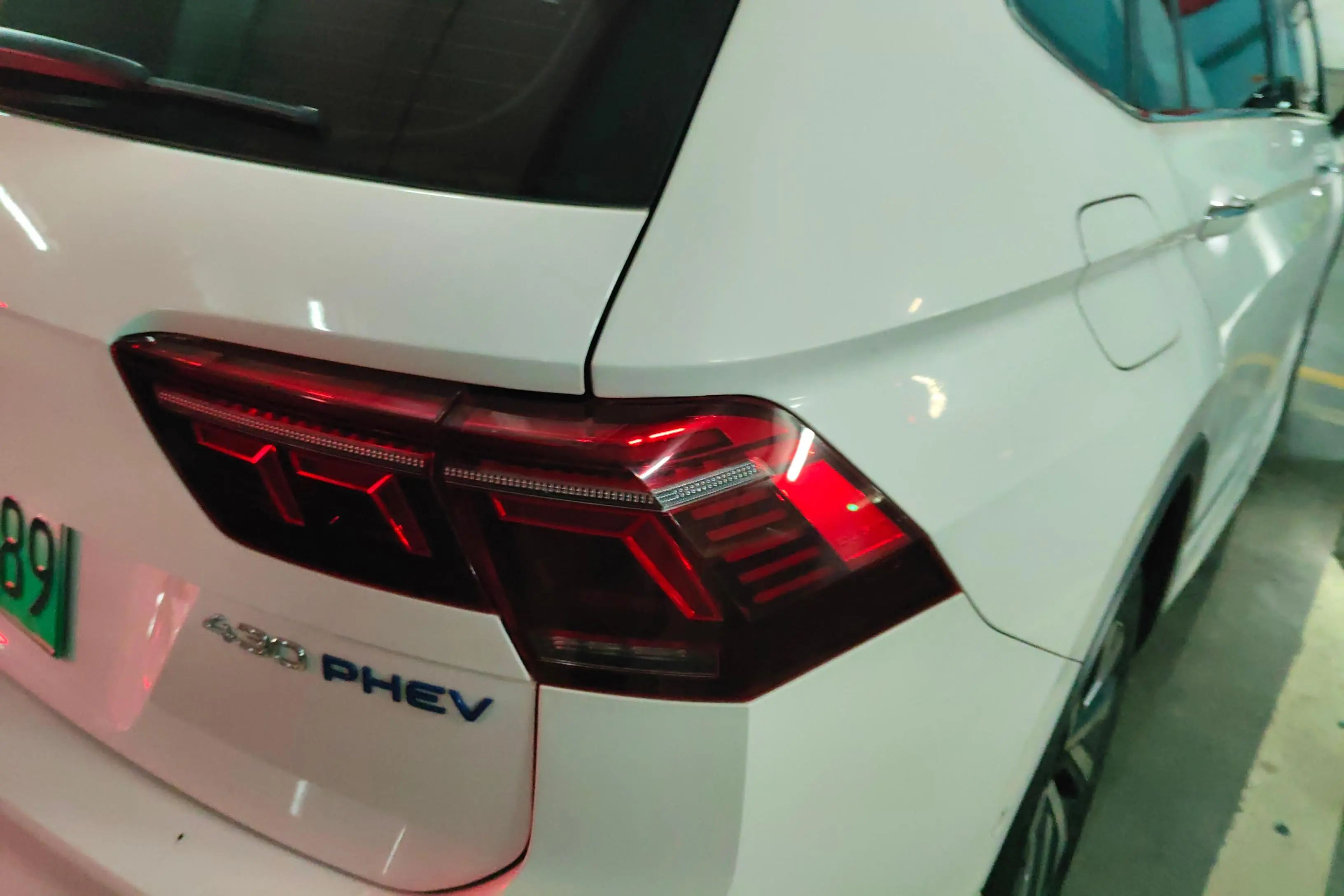 Volkswagen Tiguan L PHEV