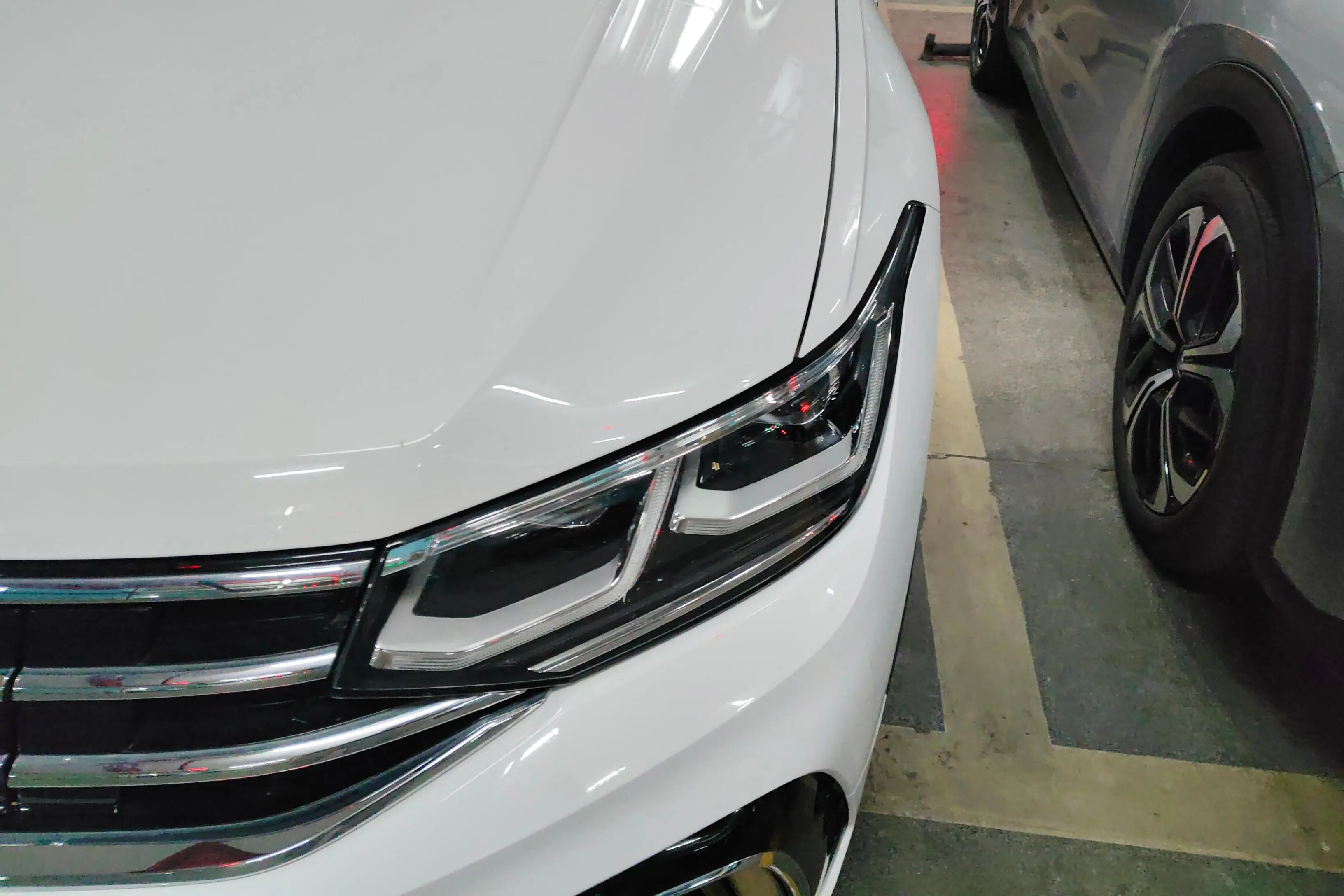 Volkswagen Tiguan L PHEV
