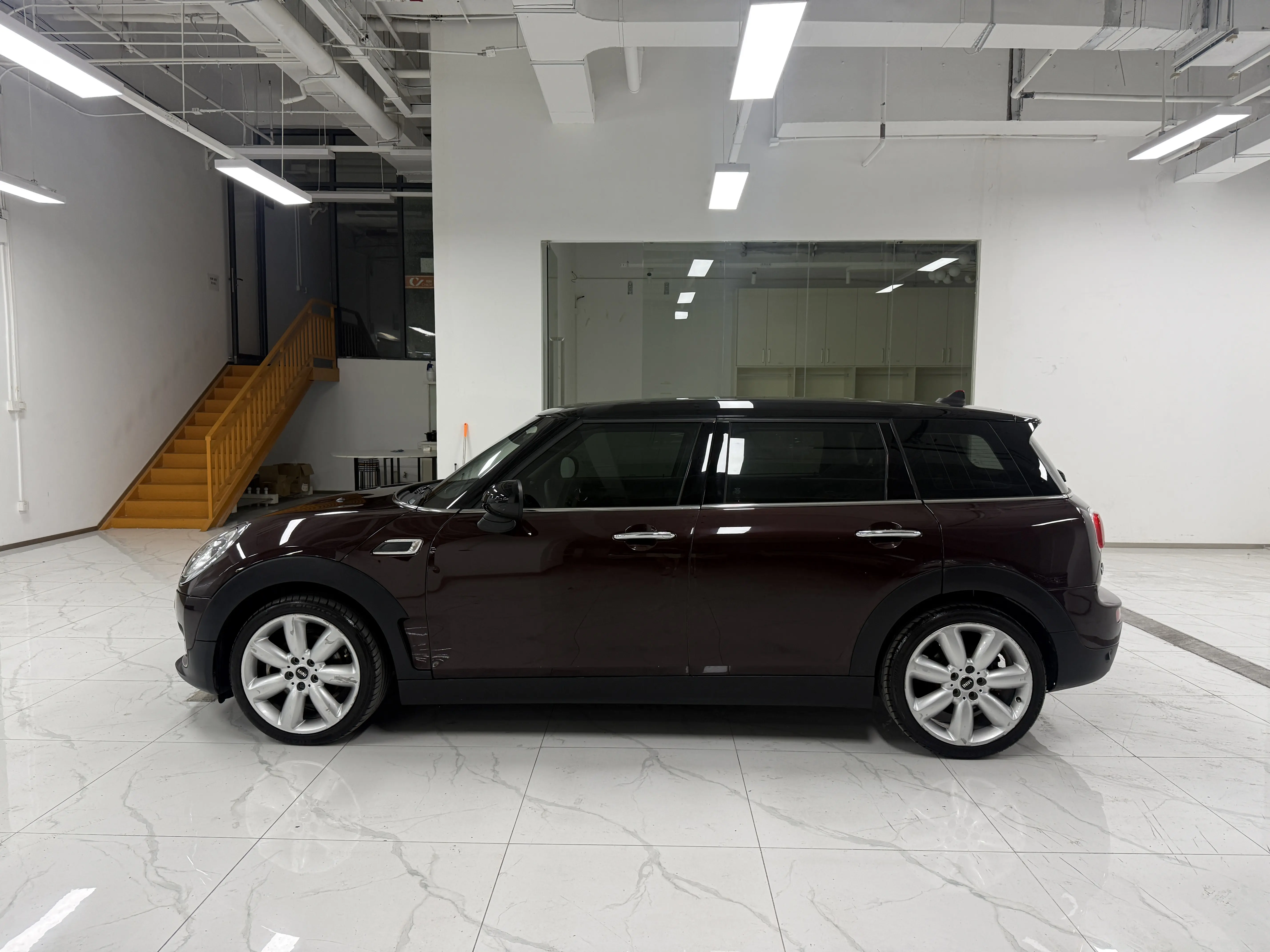 MINI CLUBMAN