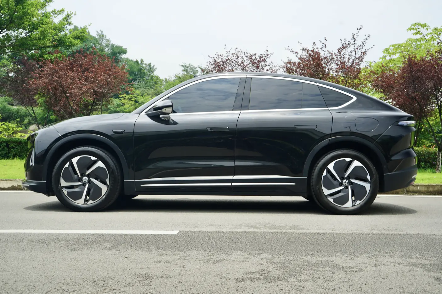 NIO EC6