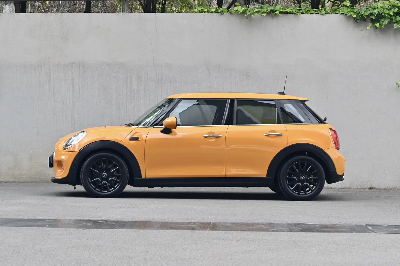 MINI 