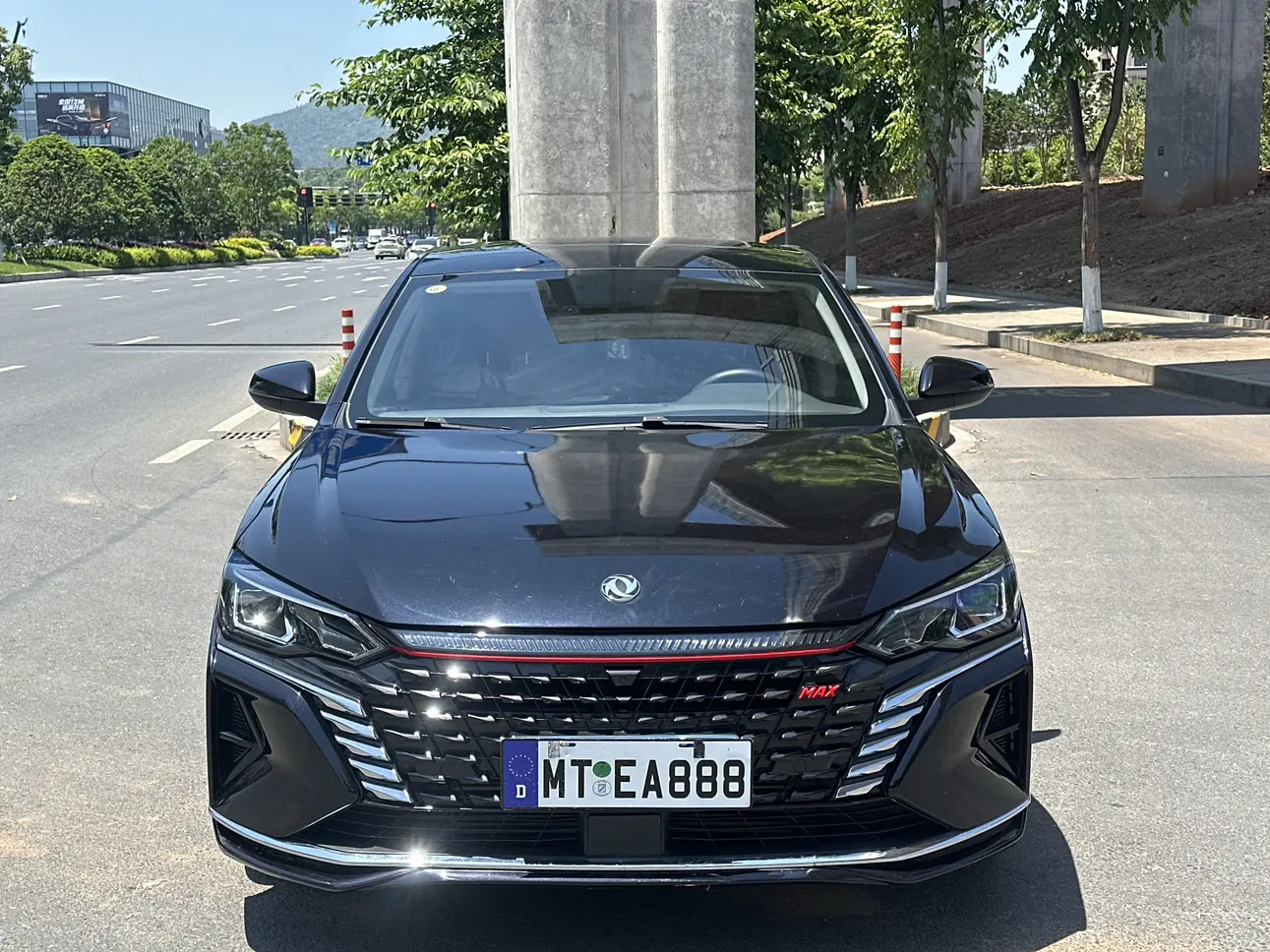 Dongfeng Yixuan MAX