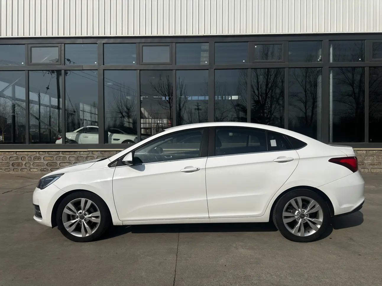 Chery Arrizo 5