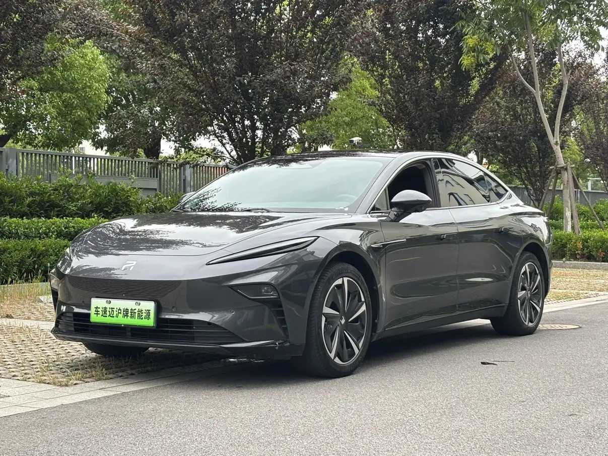 Rising Auto Feifan F7
