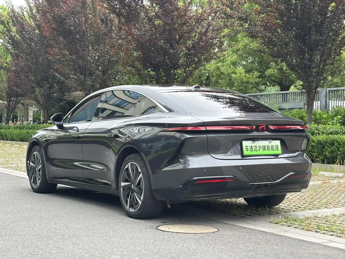 Rising Auto Feifan F7