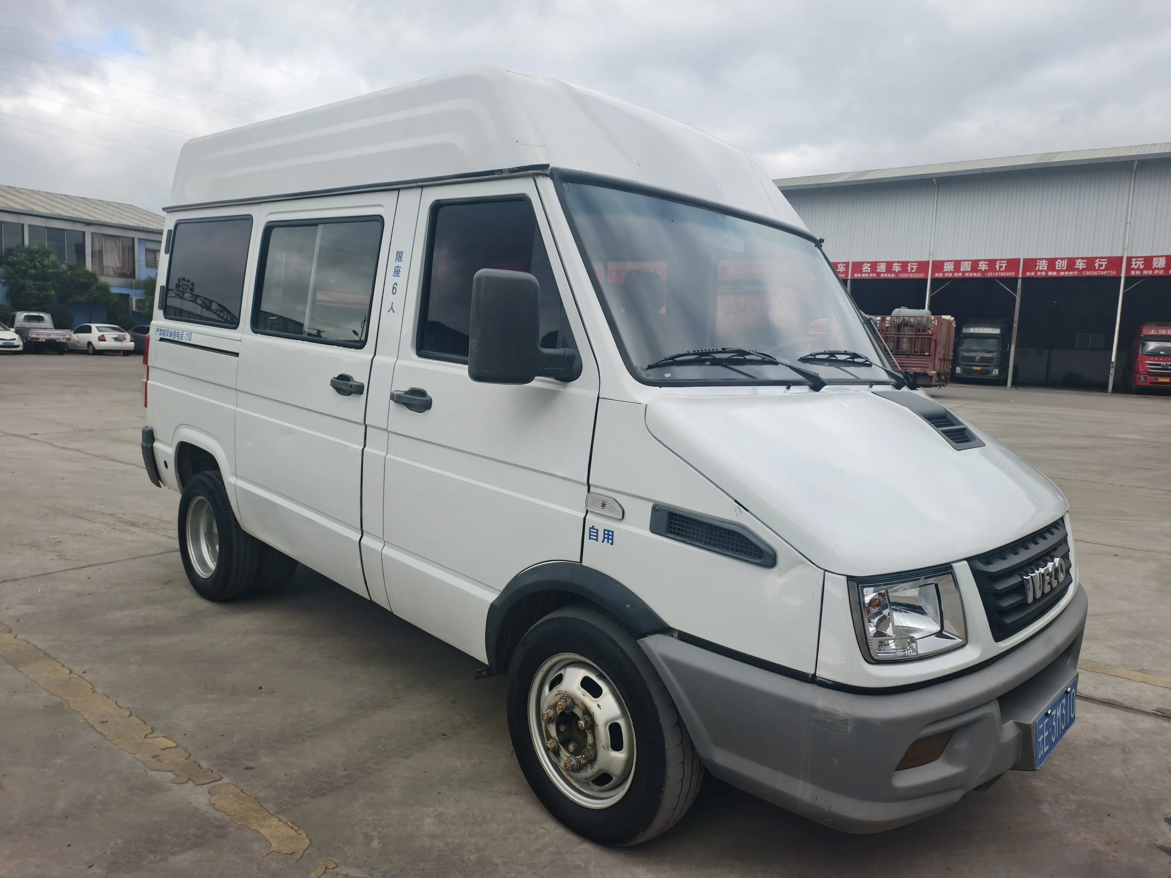 Iveco proud