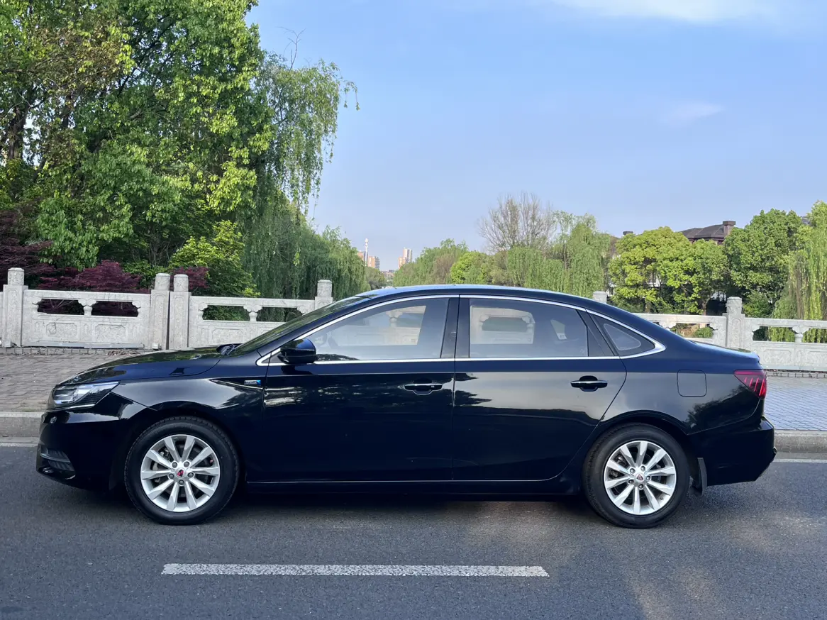 Roewe i6 Classic