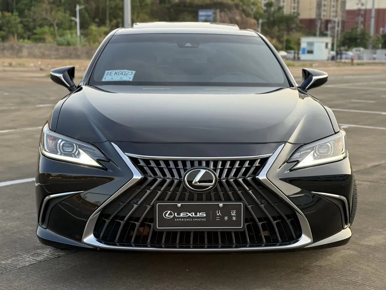 Lexus ES