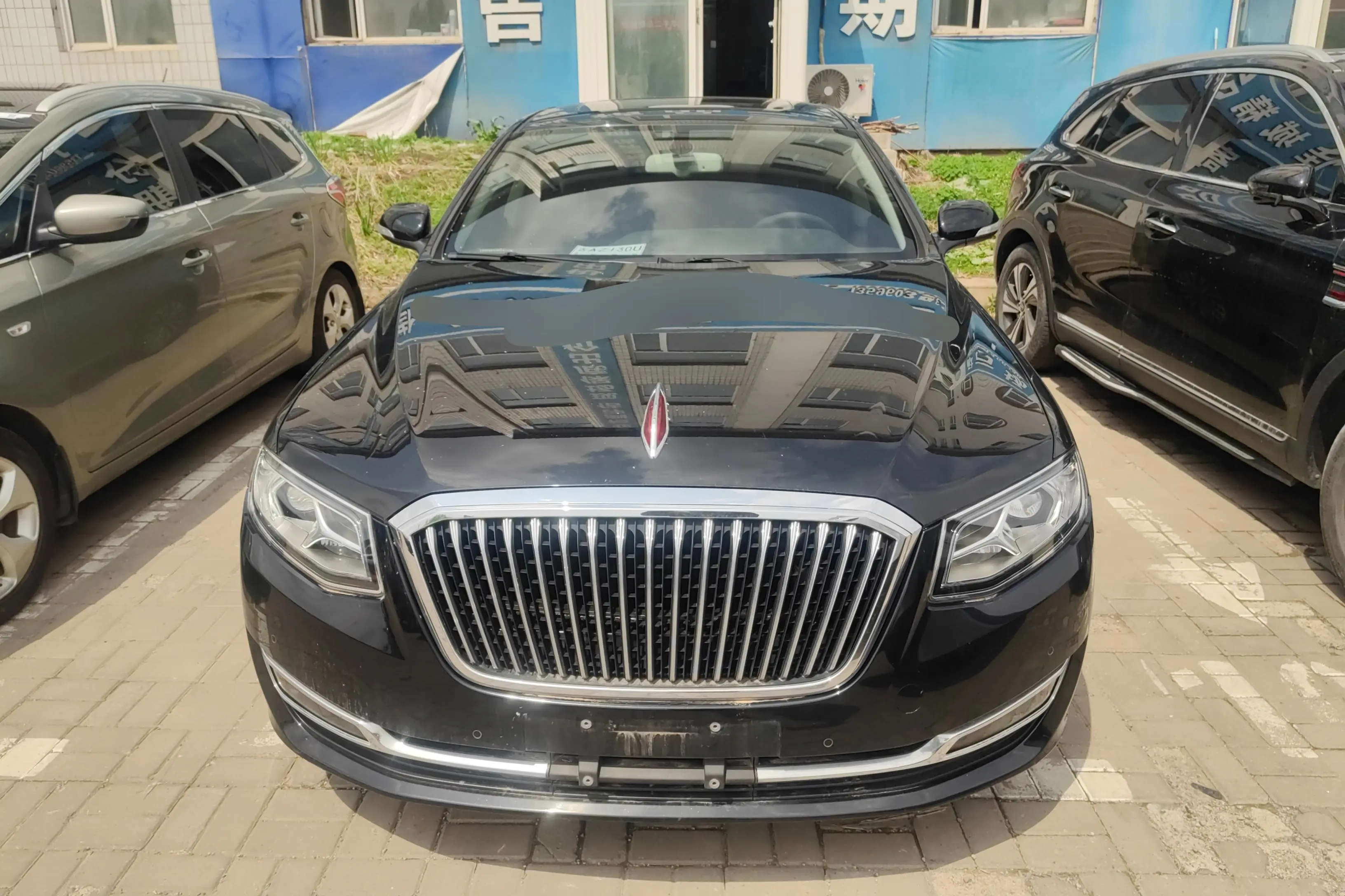 Hongqi H7