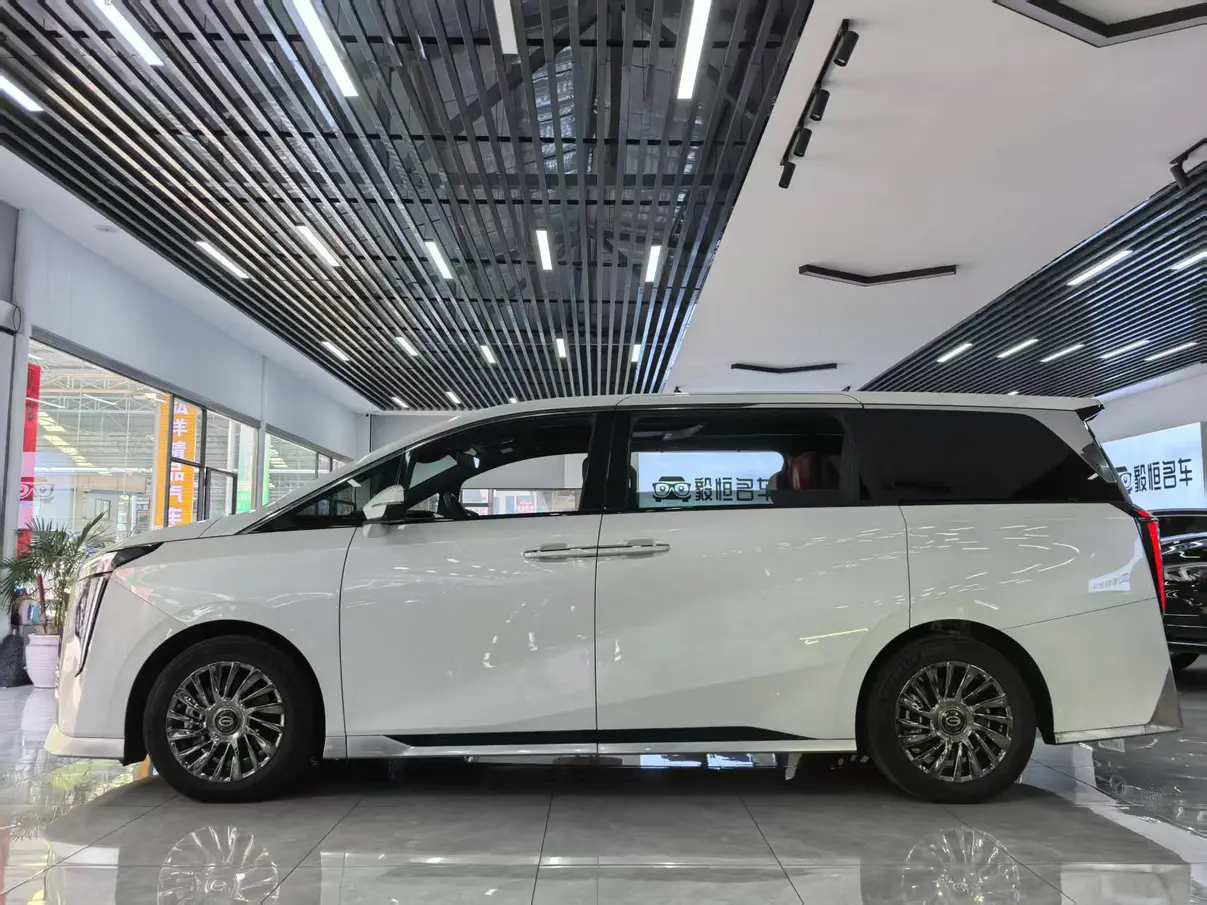 GAC Trumpchi M8
