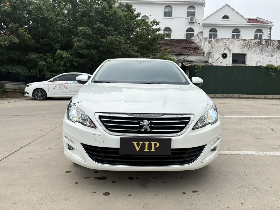 Peugeot 408