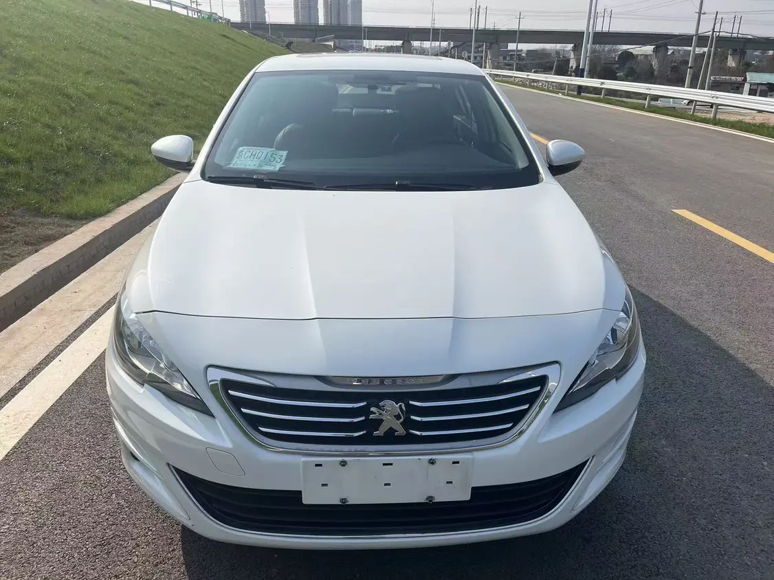 Peugeot 408