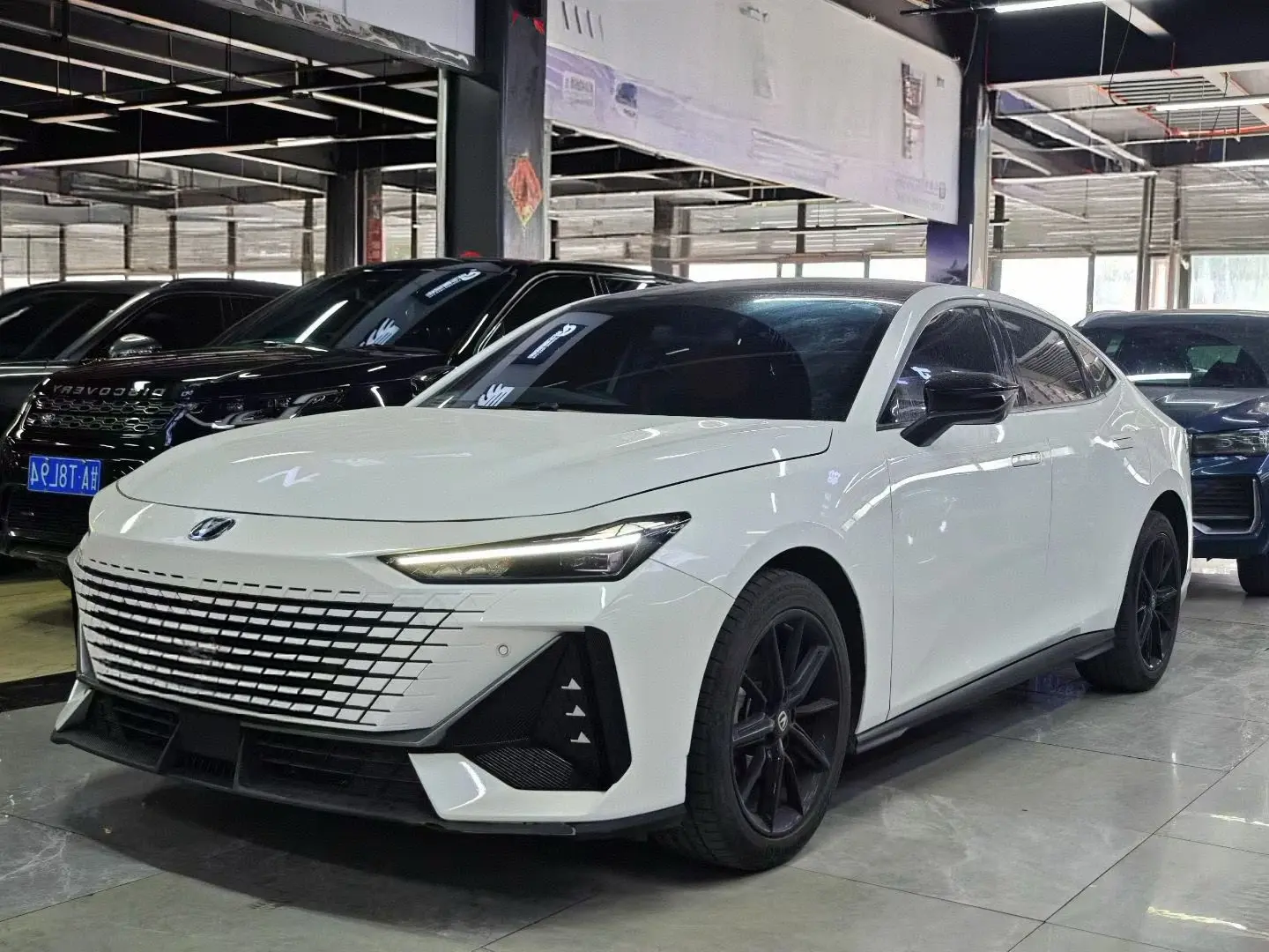 Changan UNI-V