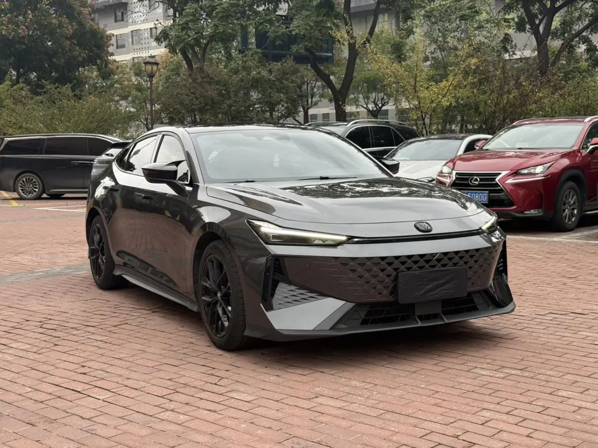 Changan UNI-V