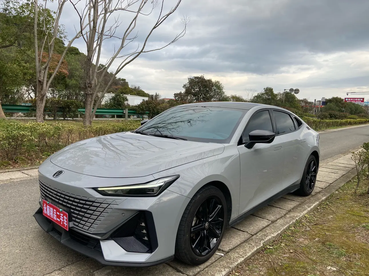 Changan UNI-V