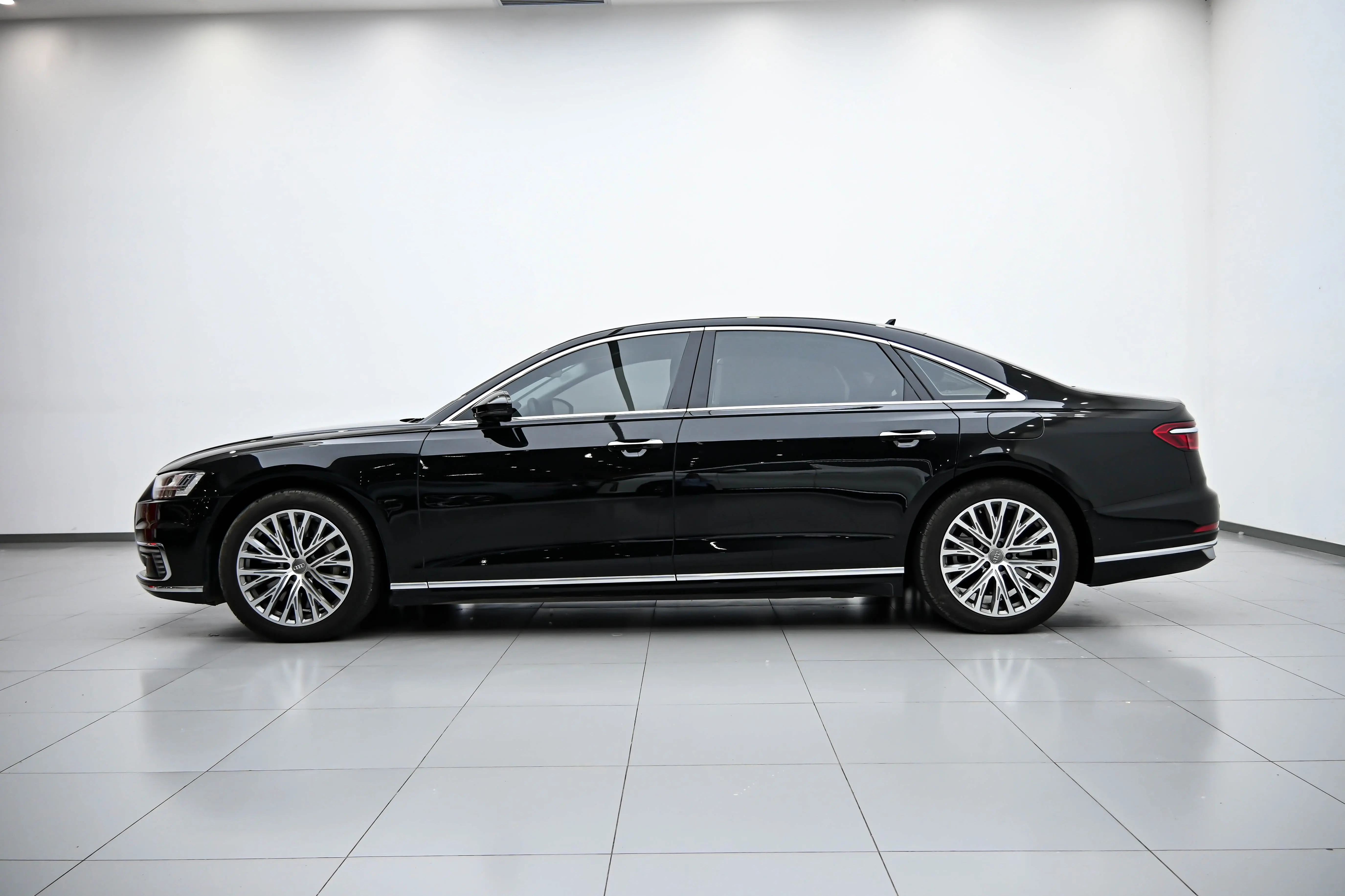 Audi A8 PHEV