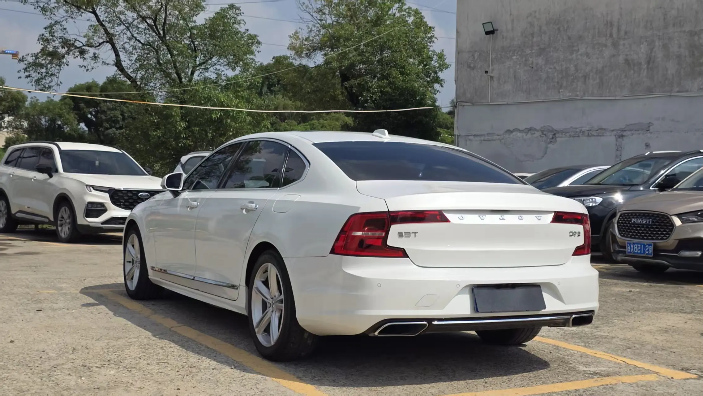 Volvo S90