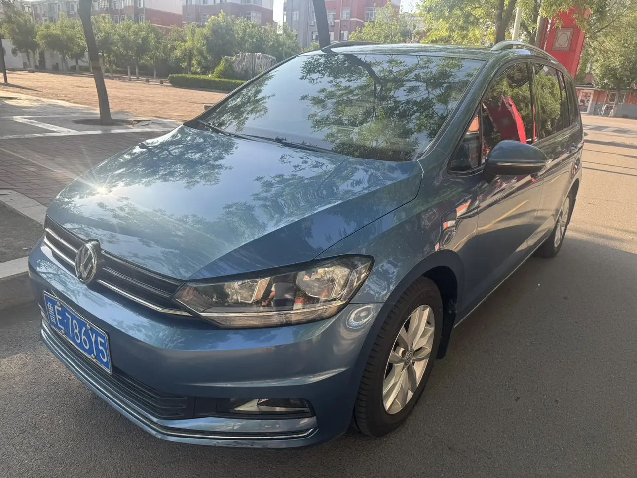 Volkswagen Touran L