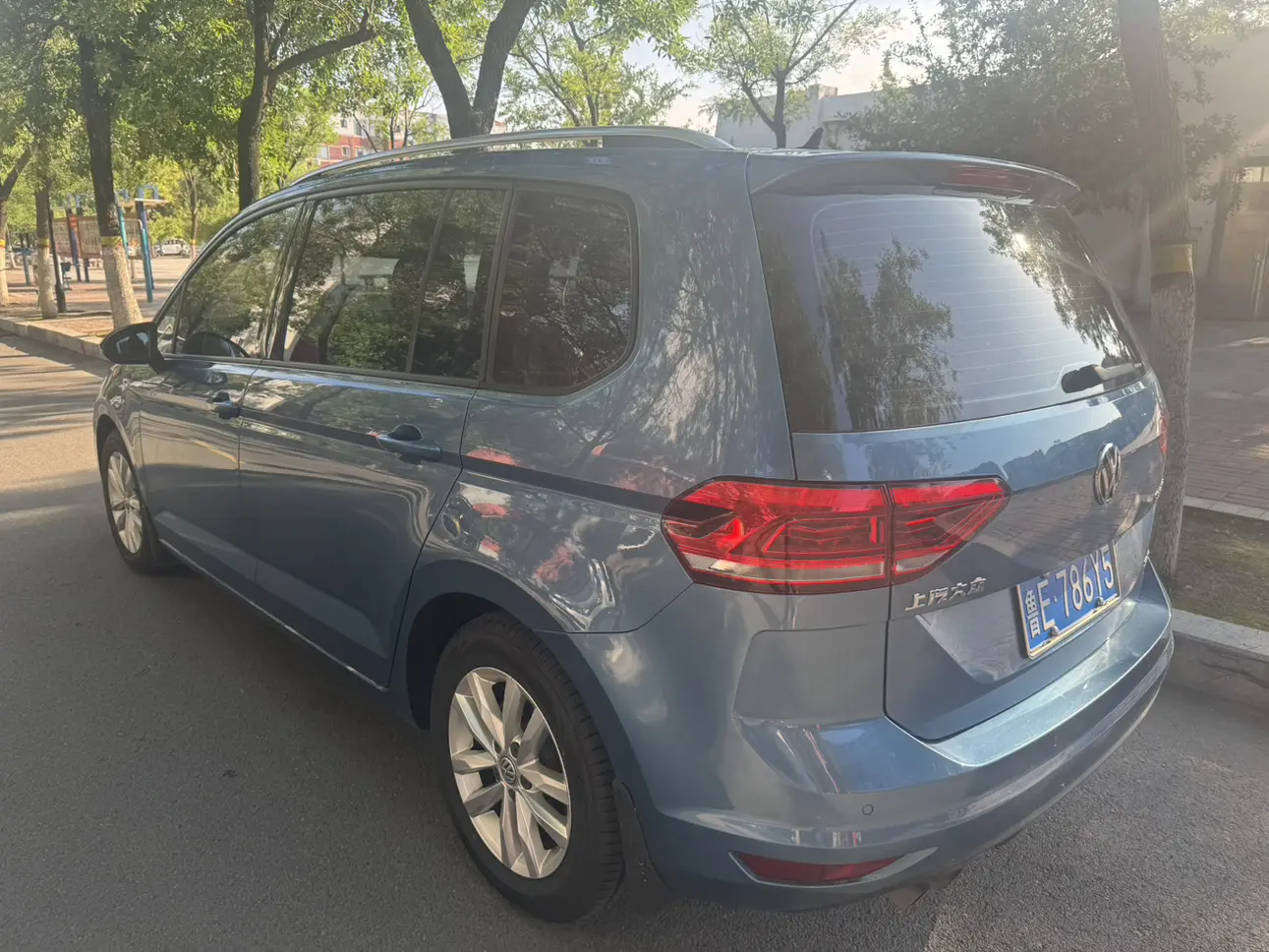 Volkswagen Touran L