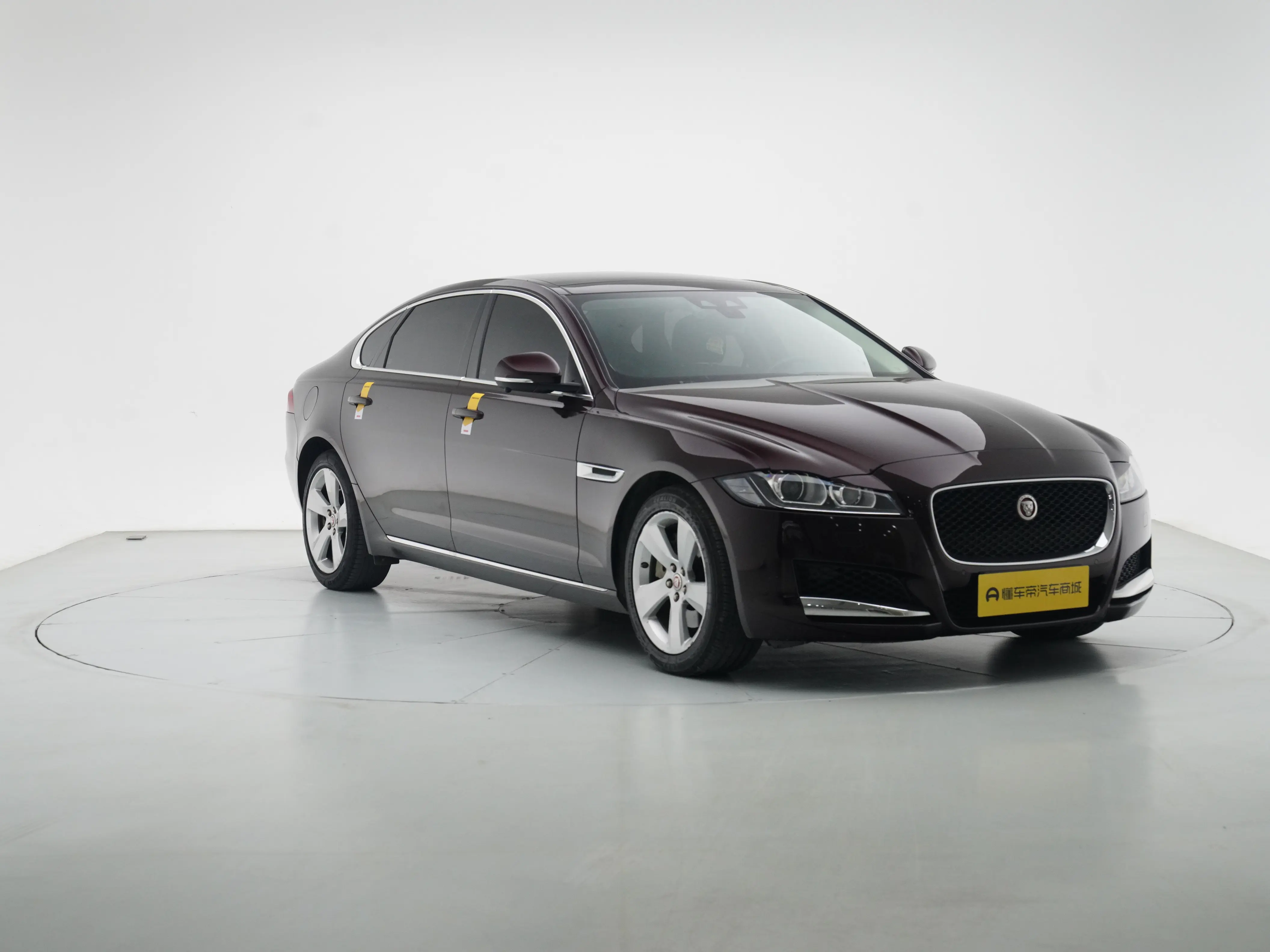 Jaguar XFL