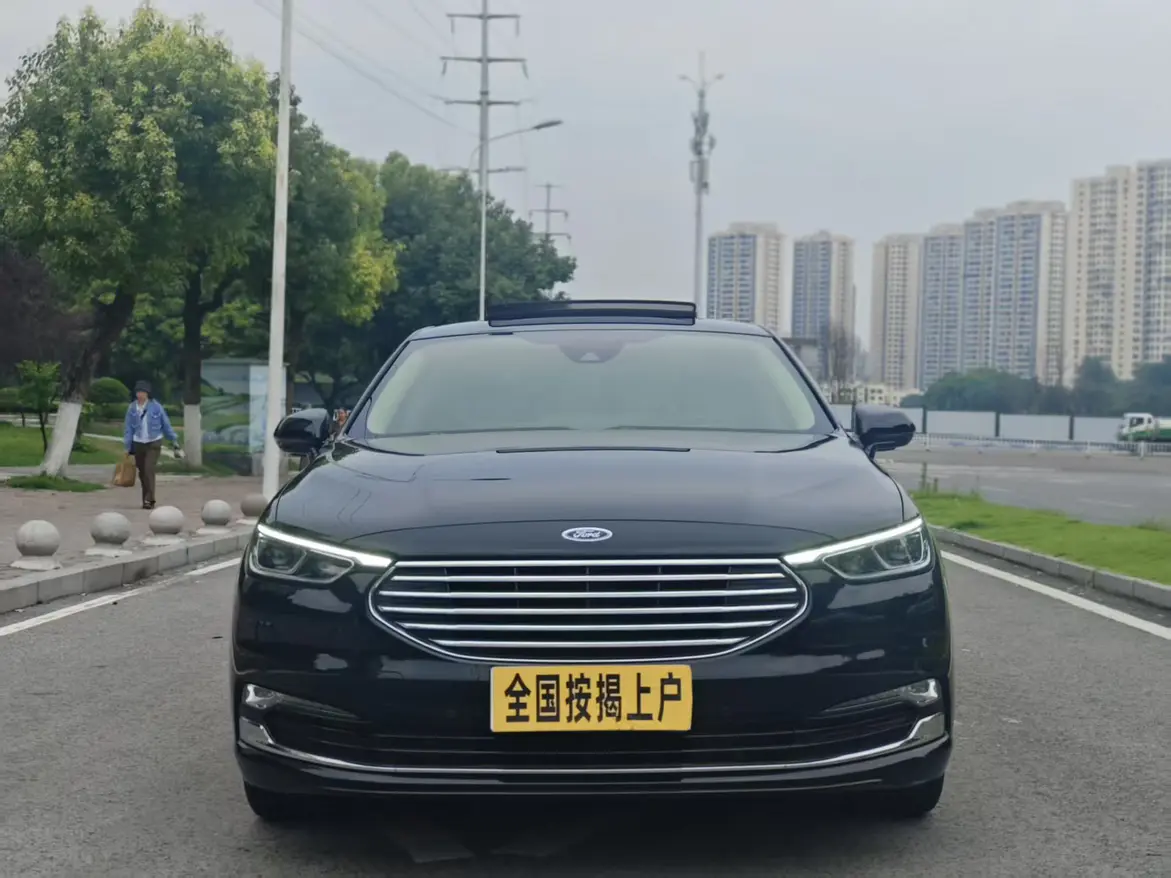 Ford Taurus