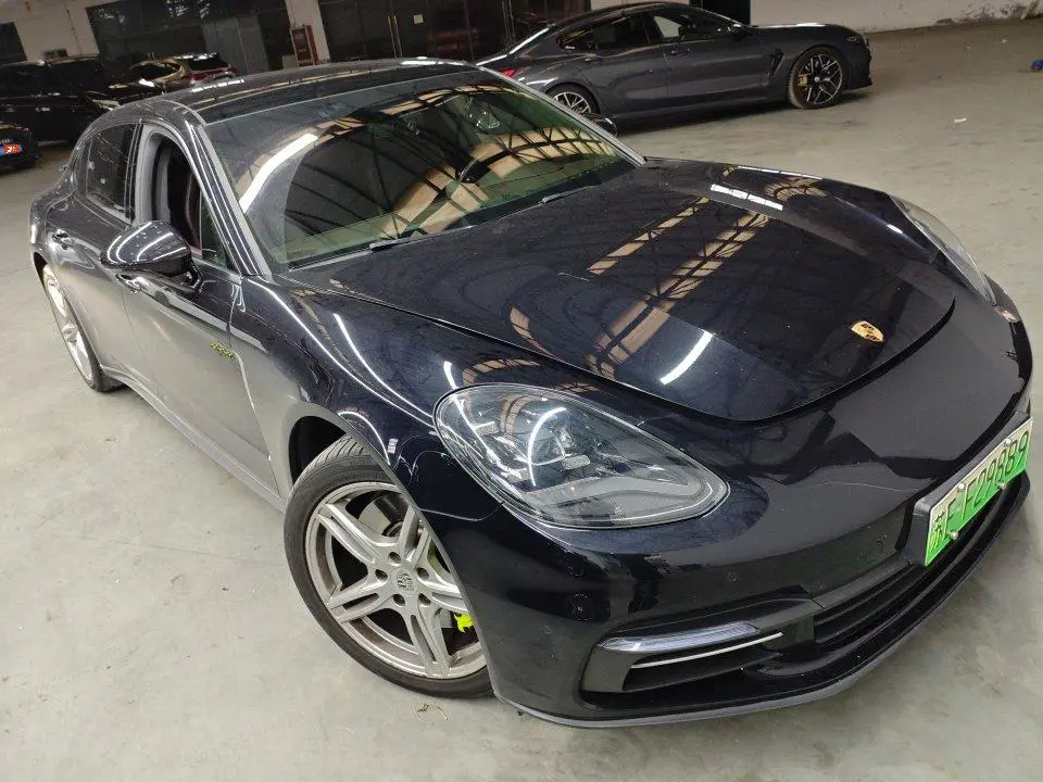 Porsche Panamera E-Hybrid