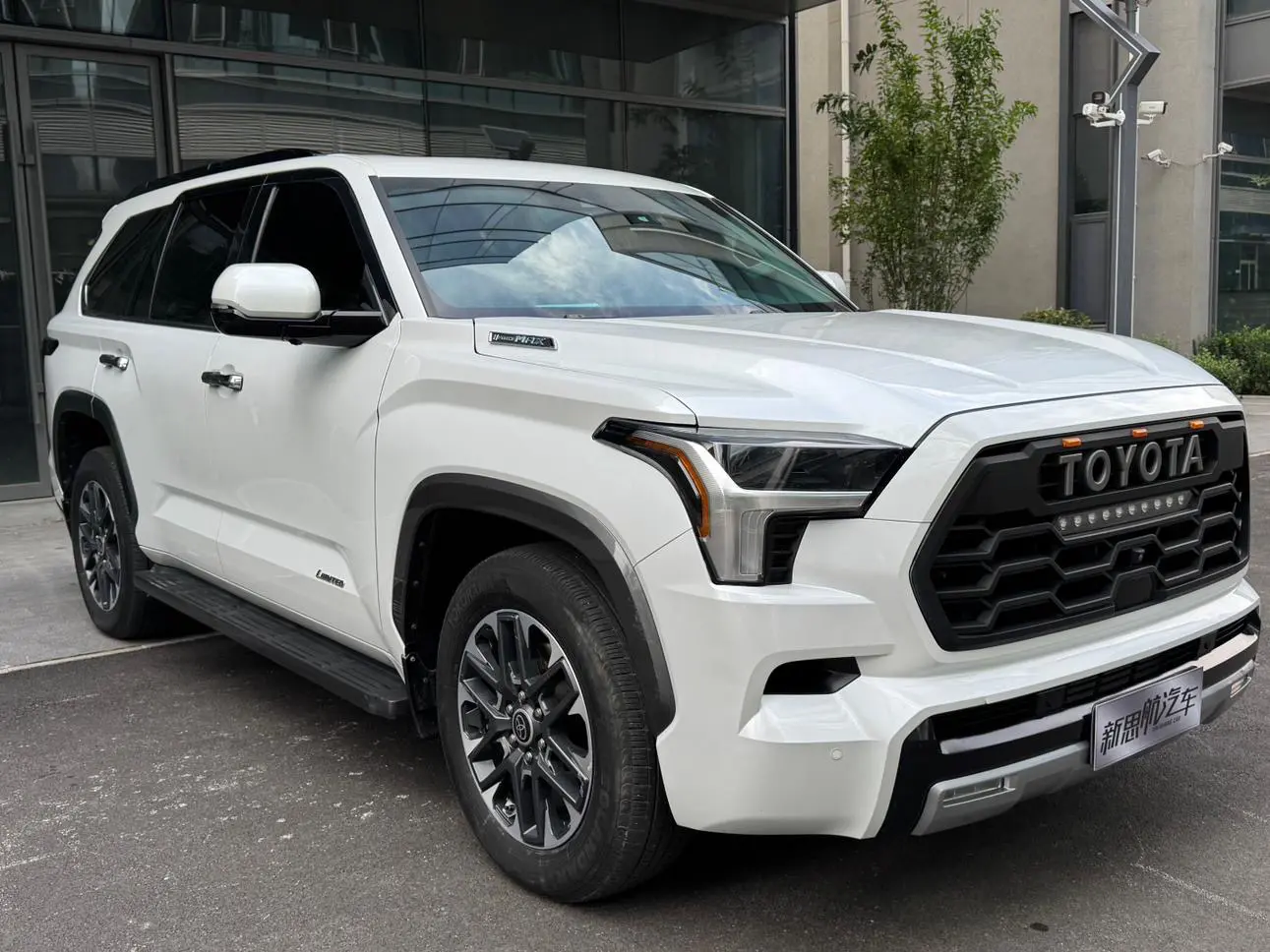 Toyota Sequoia