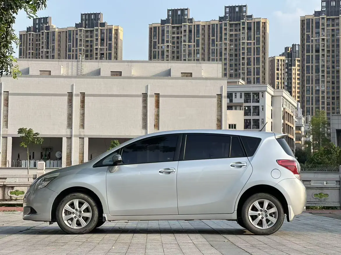 Toyota Verso / EZ