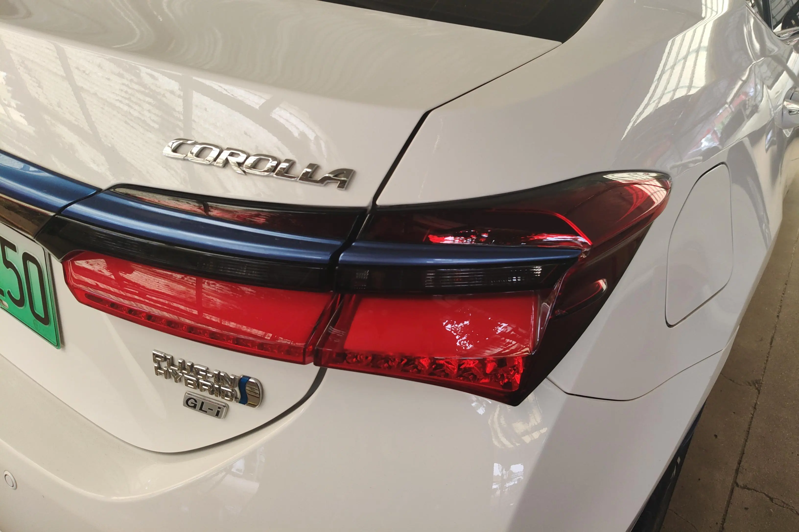 Toyota Corolla Dual Engine E+