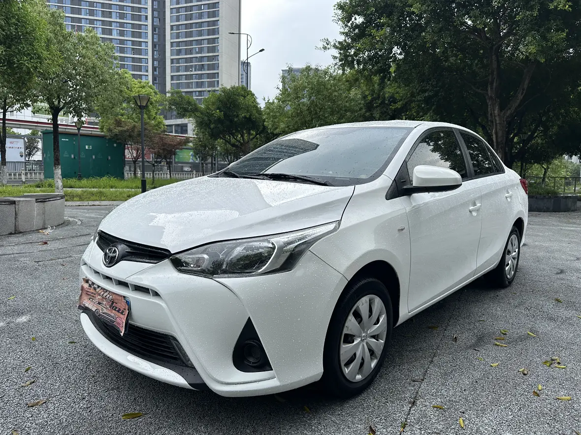 Toyota YARiS L Enjoy