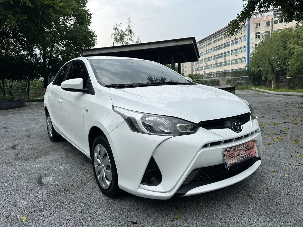 Toyota YARiS L Enjoy