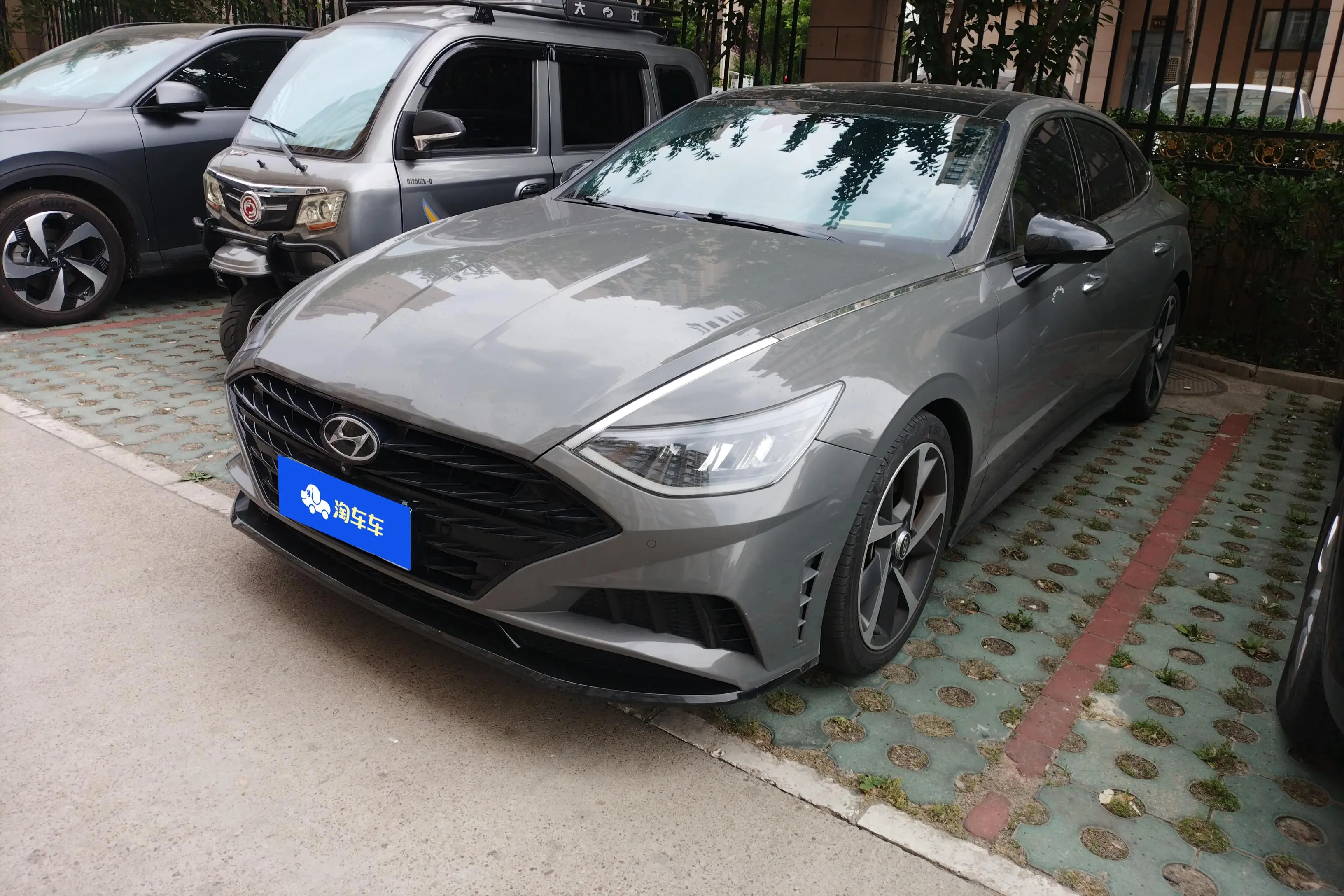 Hyundai Sonata