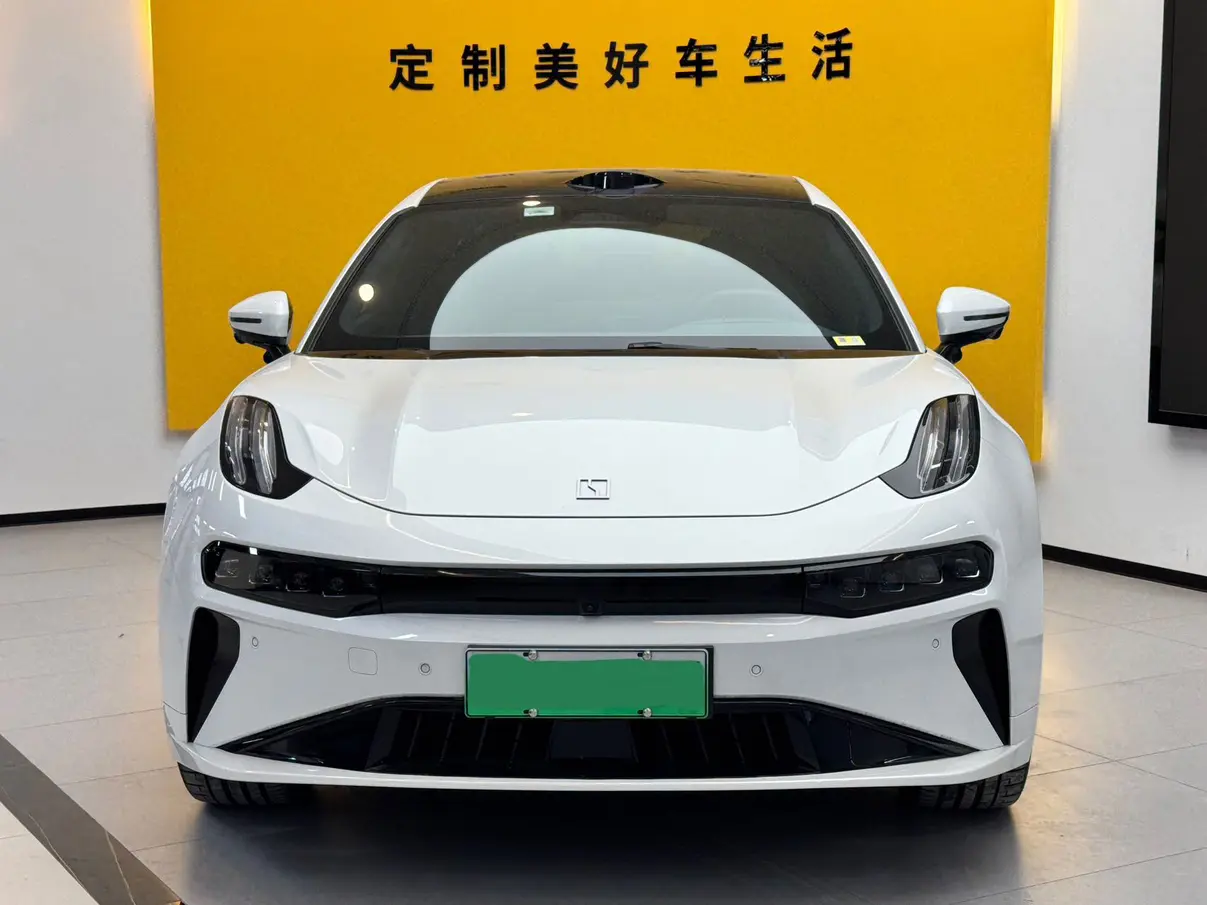 ZEEKR 001