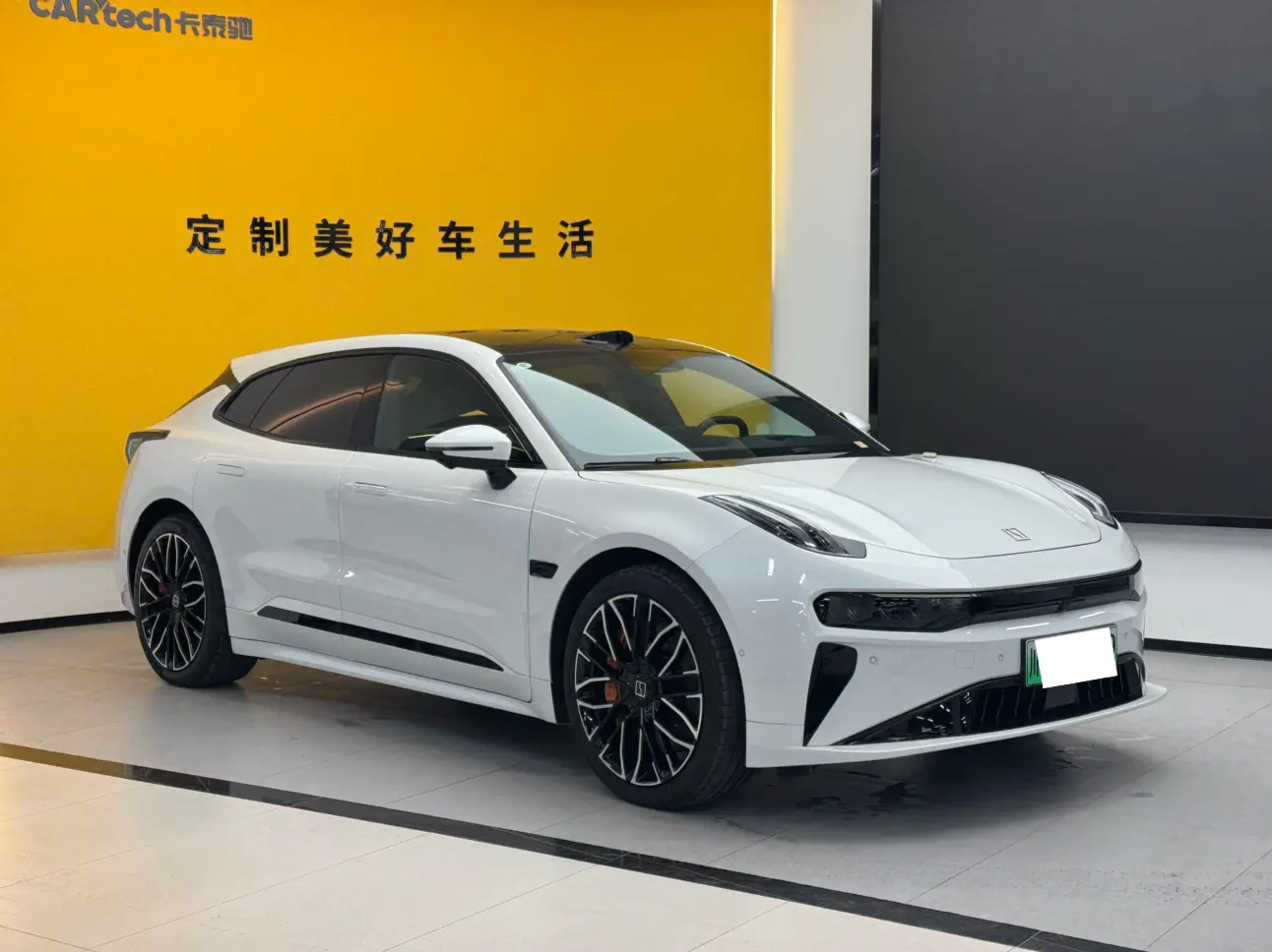 ZEEKR 001