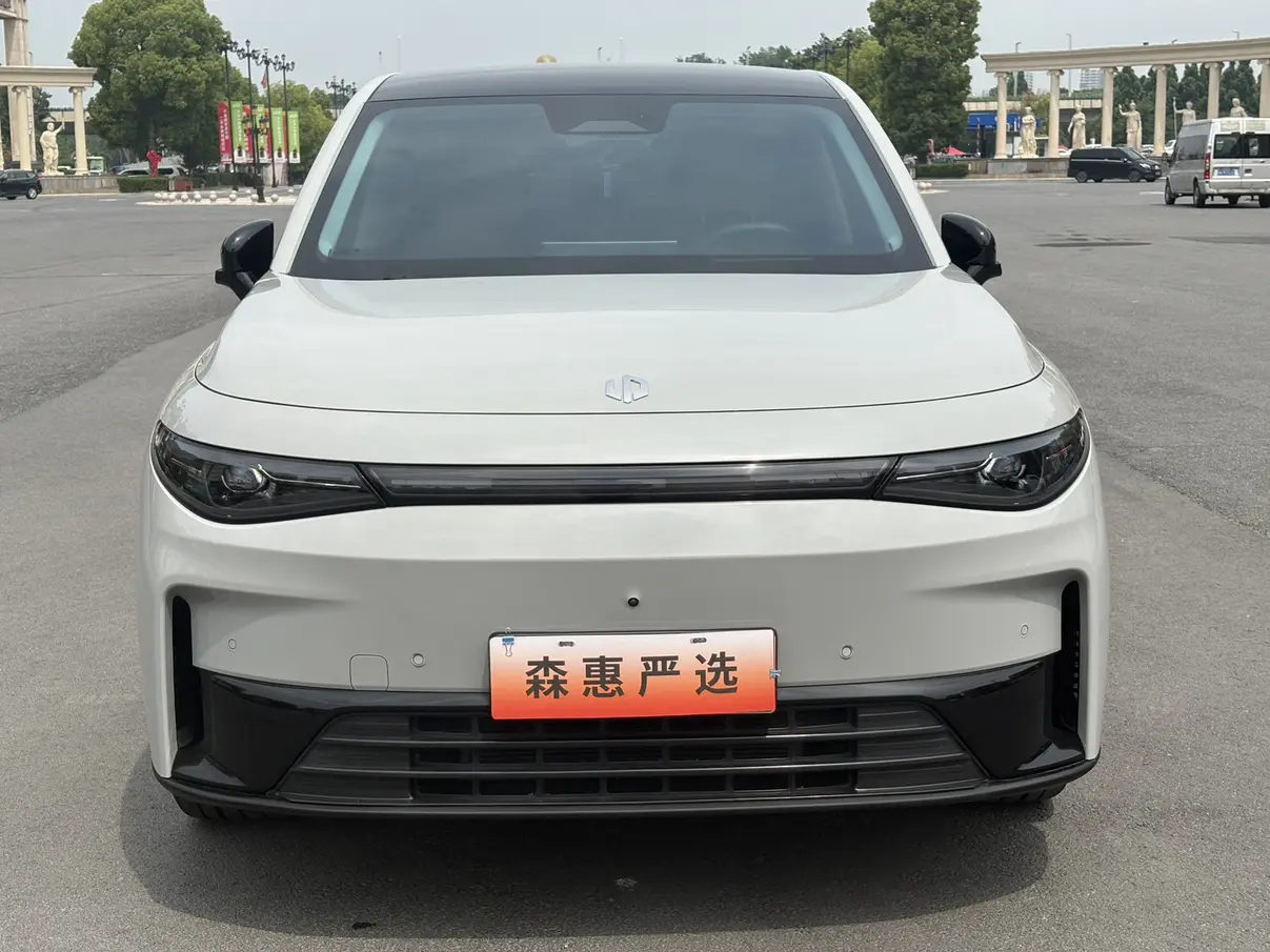 Leapmotor Zero running C10