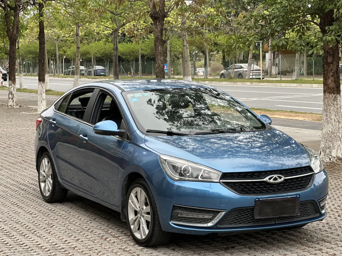 Chery Arrizo 5