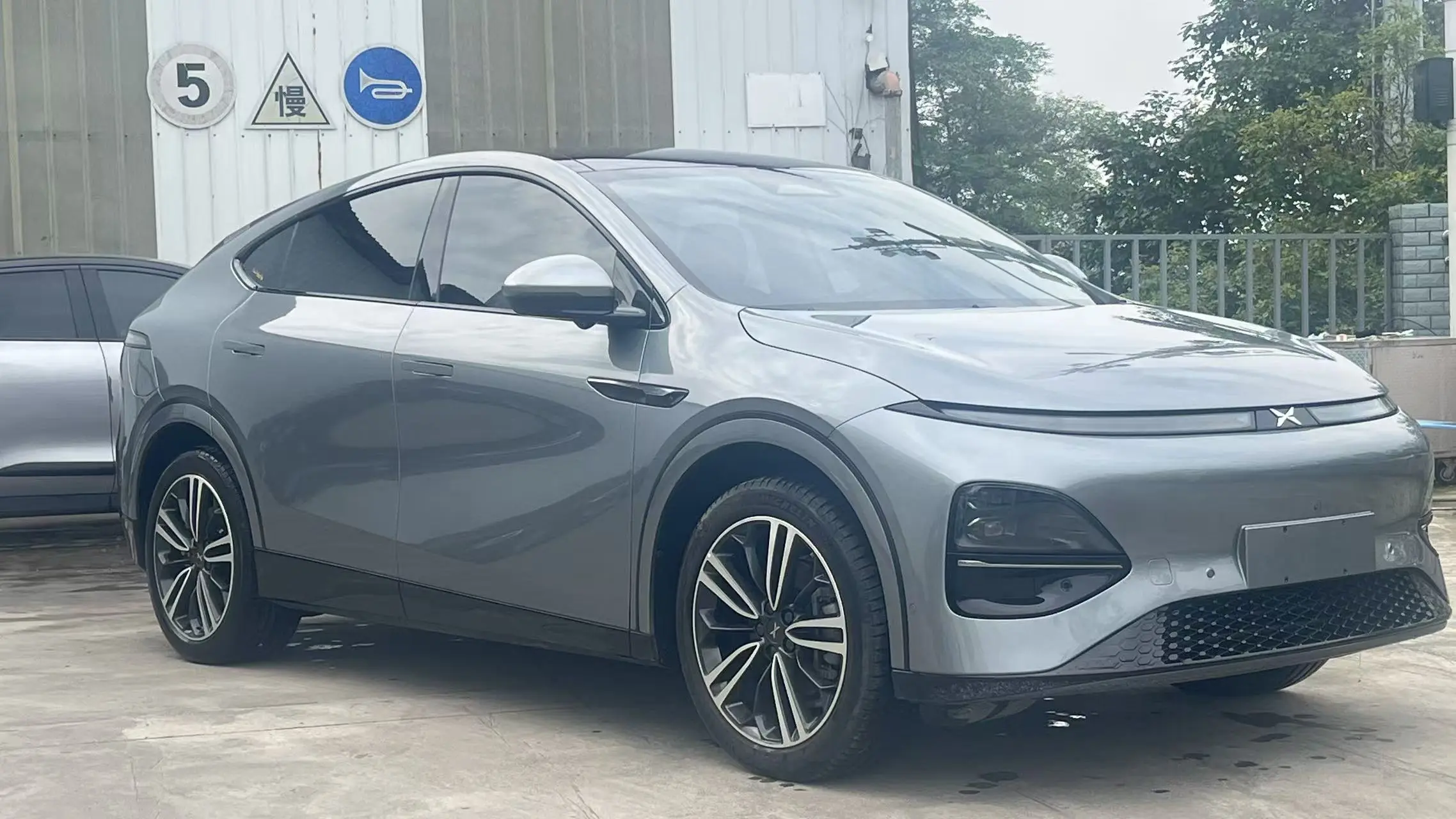 Xpeng G6