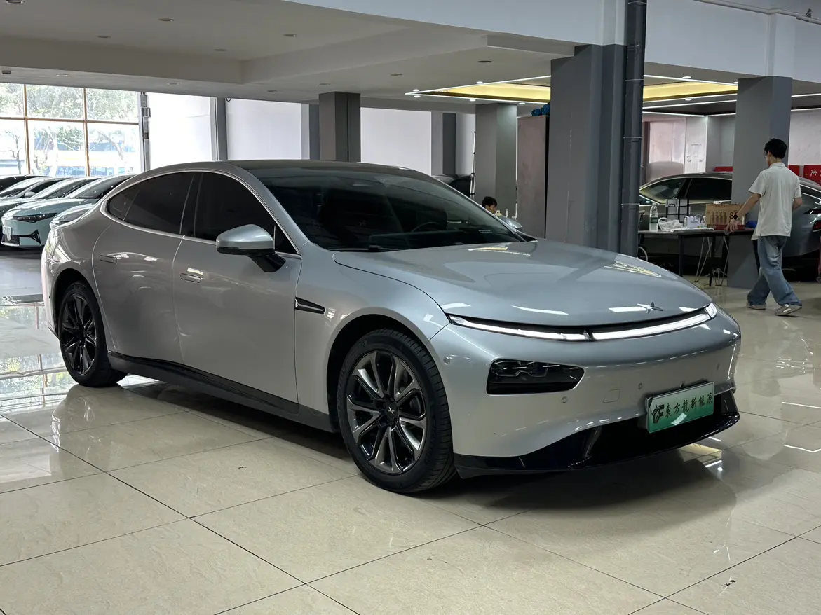 Xpeng P7