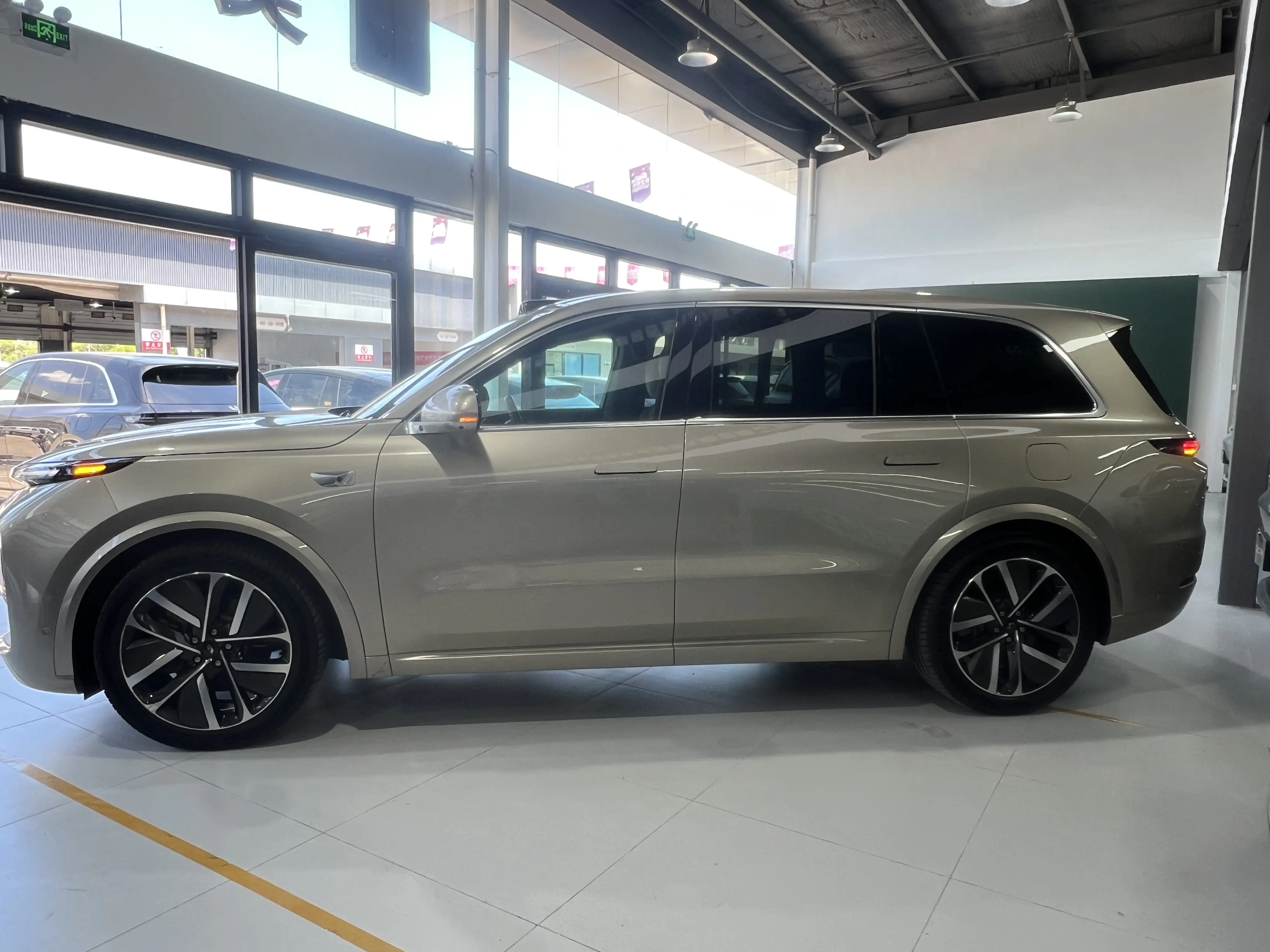 Lixiang L9