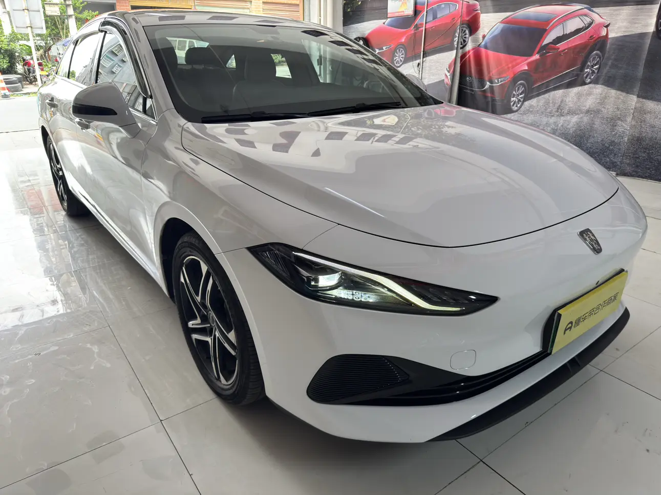 Roewe D7 DMH