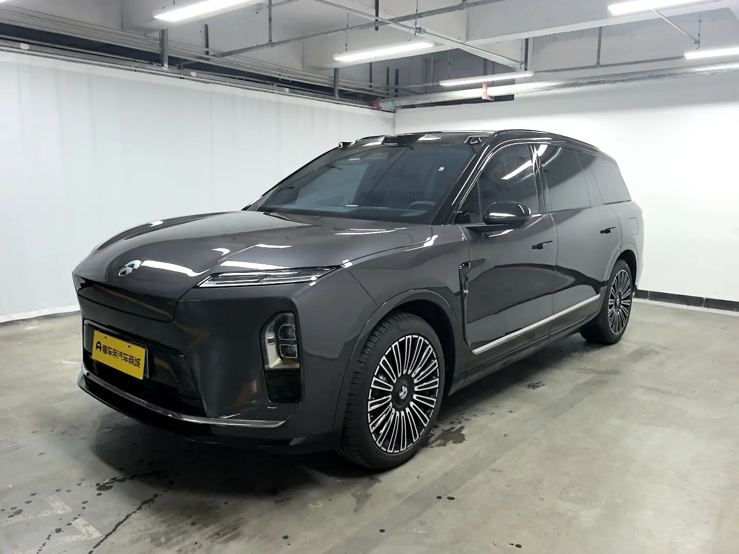 NIO ES8