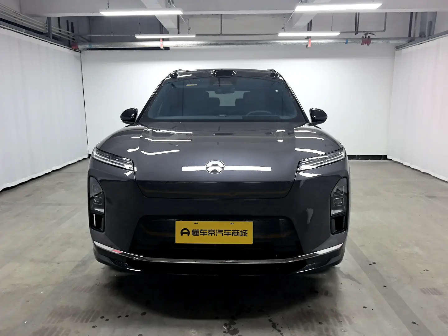 NIO ES8