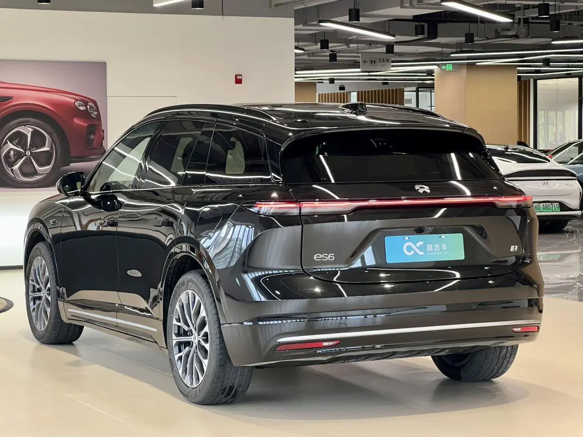 NIO ES6